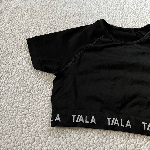 Tala Cropped T-Shirt - Picture 4 of 9